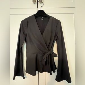 Tie-front bell sleeve shirt size 4